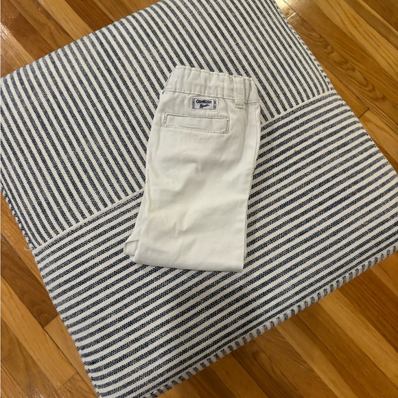 Oshkosh khaki pants size 18 months in excellent indigo on worn once - Picture 2 of 2